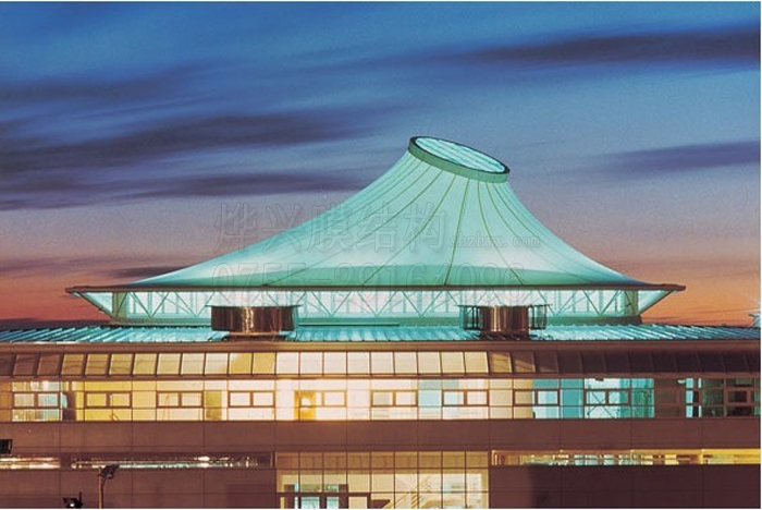 膜結(jié)構(gòu)屋面的采光效果如何？