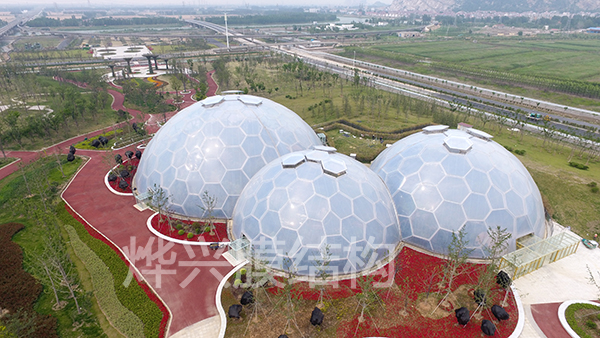 充氣膜體育館比普通體育館節(jié)能嘛？