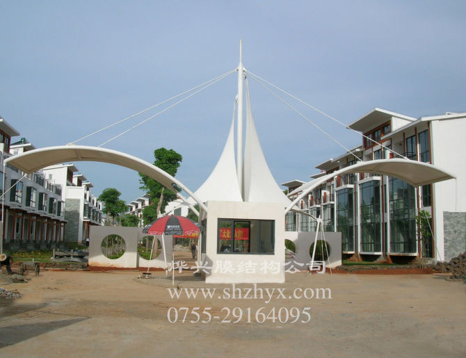 雙邊收費亭出崗?fù)ふ陉柵镉昱?深圳市燁興膜結(jié)構(gòu)工程有限公司 雙邊收費亭出崗?fù)ふ陉柵镉昱?jpg