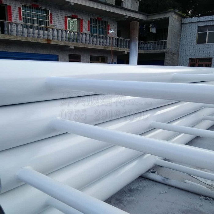 燁興-貴州網(wǎng)球場膜結(jié)構(gòu)材料加工制作中