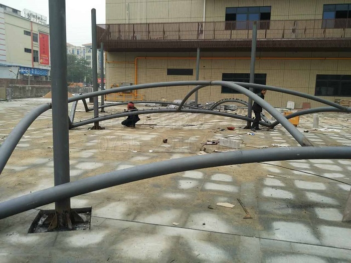 廣場(chǎng)膜結(jié)構(gòu)安裝-深圳市燁興膜結(jié)構(gòu)工程有限公司 廣場(chǎng)膜結(jié)構(gòu)安裝.jpg