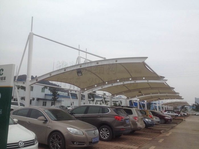 貴陽卷煙廠膜結(jié)構(gòu)車棚側(cè)面-shzhyx.com 貴陽卷煙廠膜結(jié)構(gòu)車棚側(cè)面.jpg