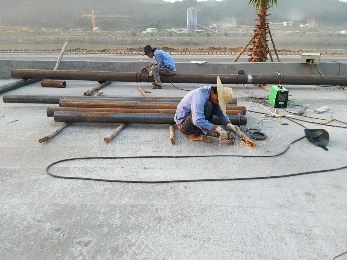 韶關景觀膜結(jié)構(gòu)雨棚施工情景