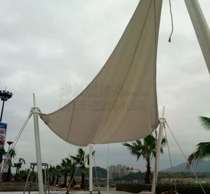 景觀張拉膜施工-燁興膜結(jié)構(gòu) 景觀張拉膜施工_.jpg