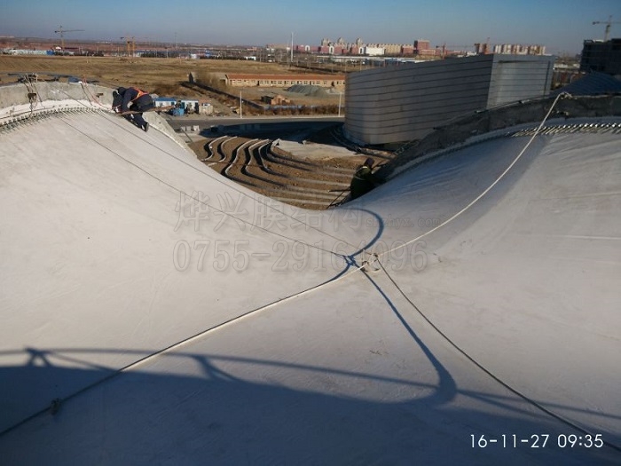 通遼膜結(jié)構(gòu)安裝-燁興膜結(jié)構(gòu) 通遼膜結(jié)構(gòu)安裝.jpg