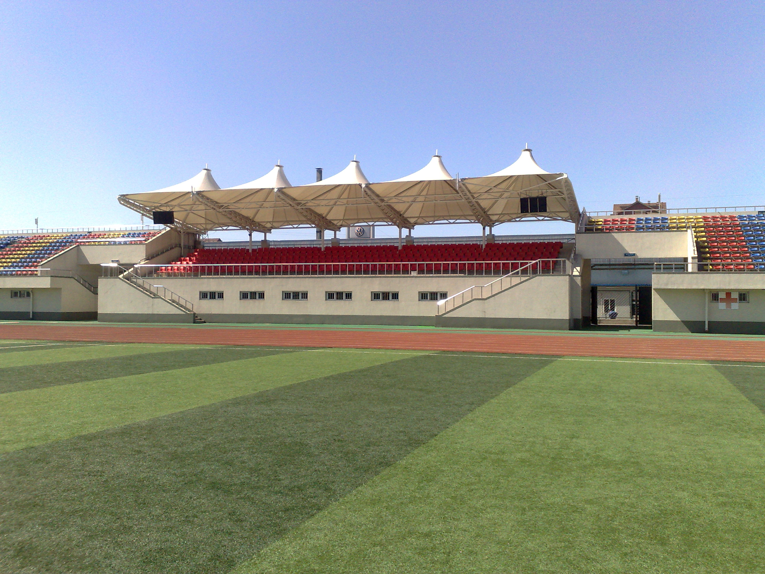 用過才知道，膜結(jié)構(gòu)體育看臺還是選燁興的好!