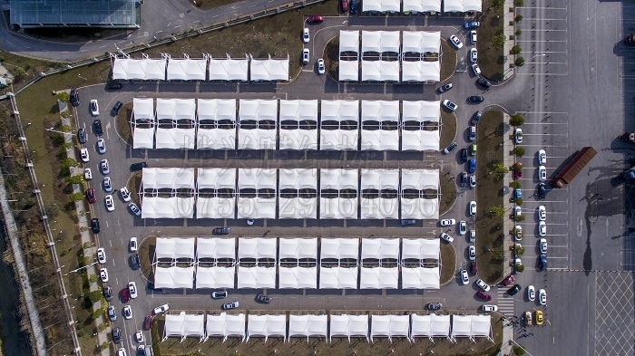 貴陽卷煙廠膜結(jié)構(gòu)車棚-燁興膜結(jié)構(gòu) 貴陽卷煙廠膜結(jié)構(gòu)車棚.jpg